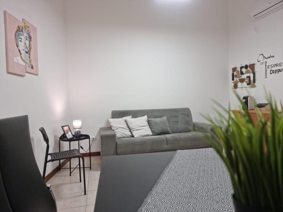 Ferienwohnung Laura Four Messina Exterior foto